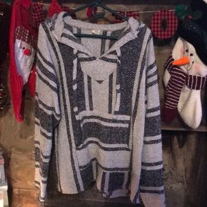 Black and grey pull over